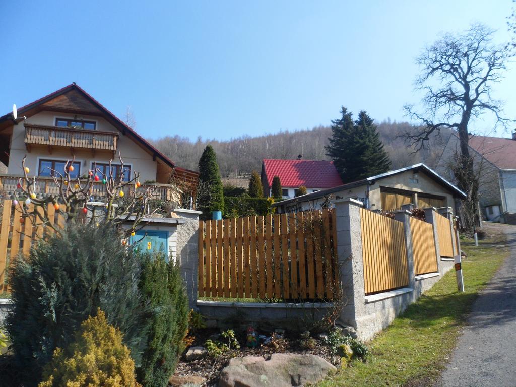 Pension Mikulka Mikulov v Krusnych Horach Exterior foto