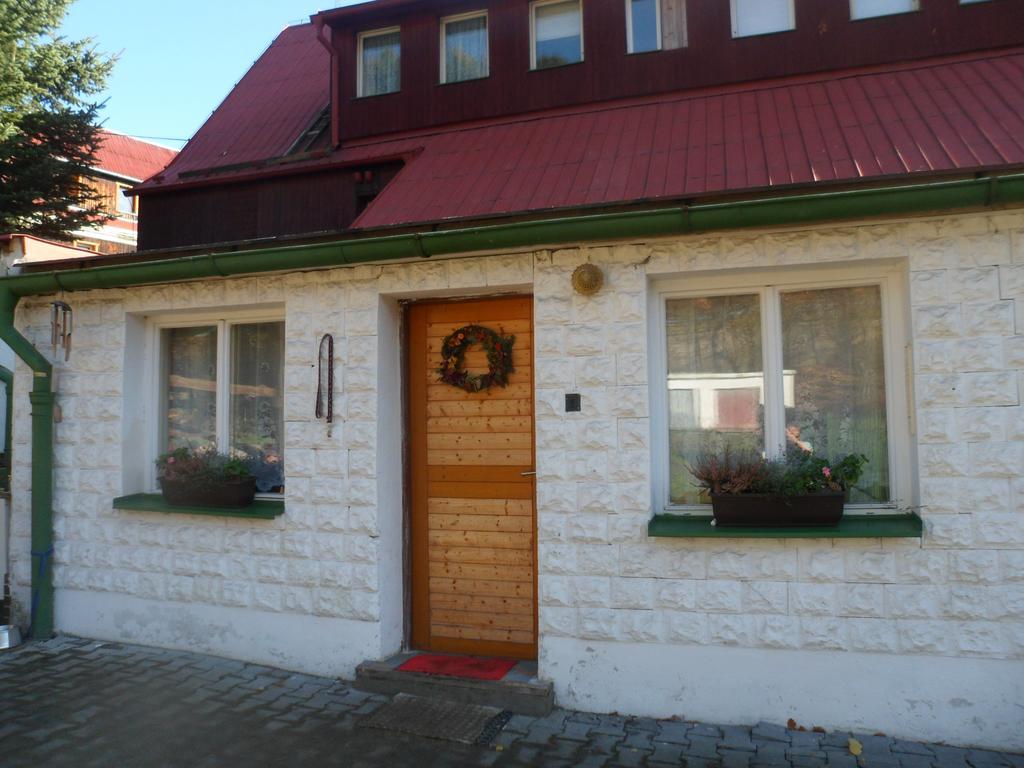 Pension Mikulka Mikulov v Krusnych Horach Exterior foto