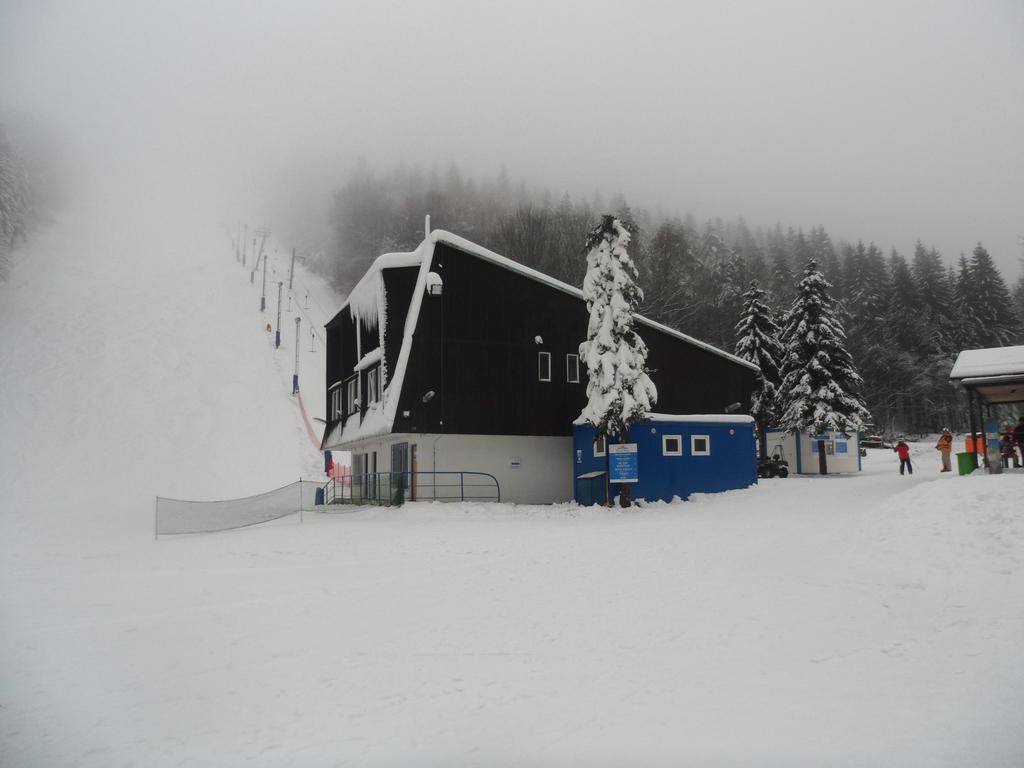 Pension Mikulka Mikulov v Krusnych Horach Exterior foto