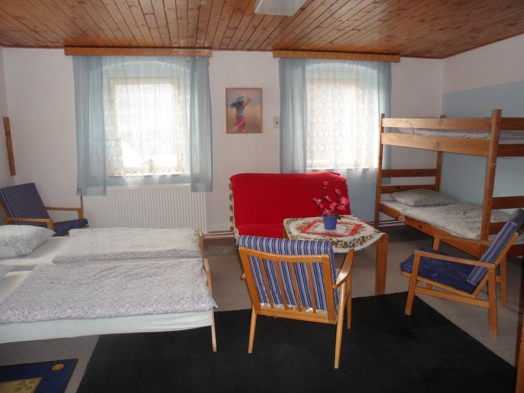 Pension Mikulka Mikulov v Krusnych Horach Exterior foto